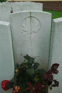 Canada Cemetery Tilloy Les Cambrai - Ede, A E